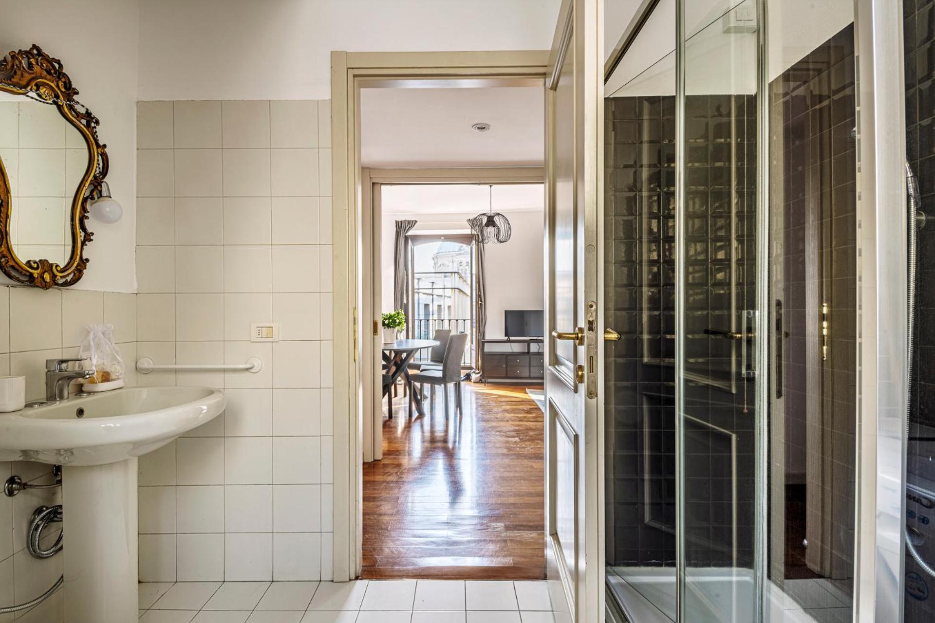 Elegant 2 Bedrooms Apartments Near Duomo Мілан Екстер'єр фото