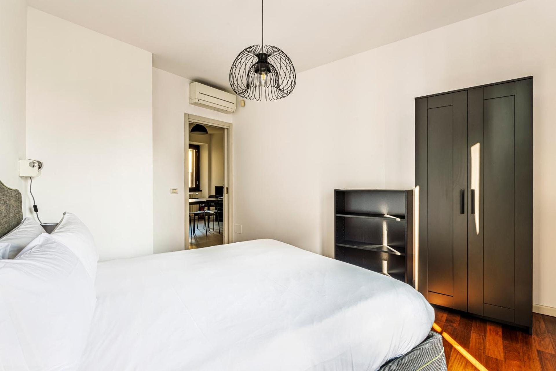Elegant 2 Bedrooms Apartments Near Duomo Мілан Екстер'єр фото